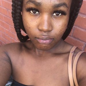 Meet your Posher, Alexandria